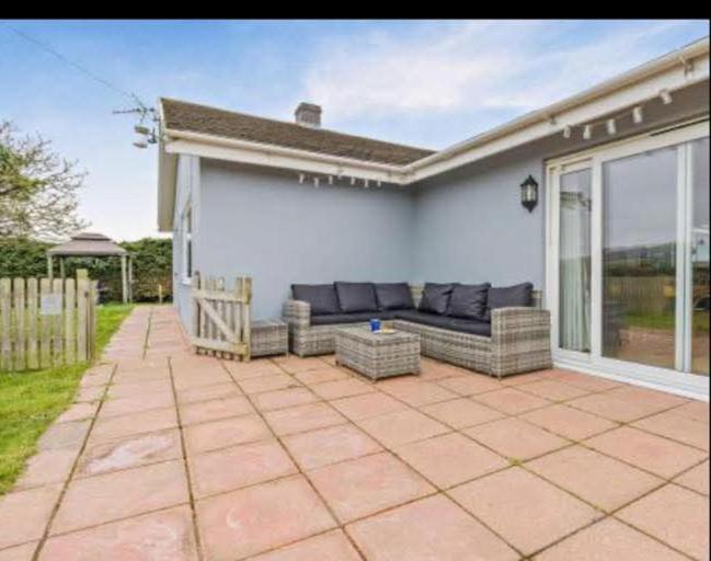 Aberceiro Bungalow อาเบอรีสวิท ภายนอก รูปภาพ